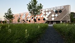 Parkhaus Weserbahnhof, Bremen – Membranfassade aus PVC-PES Stamisol